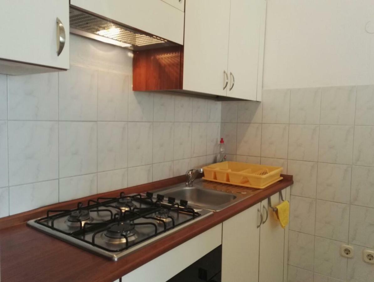 Apartments Jadranka Makarska Exterior photo